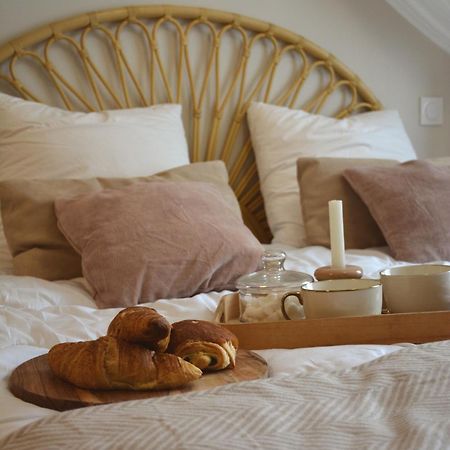 Domaine Des Cypres Bed and Breakfast Saint-Sauveur-Villages Eksteriør billede
